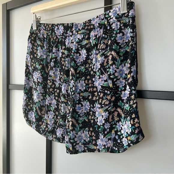 [XS] Anthropologie Relaxed Fit Black Purple & Blue Floral Pattern Short - Picture 7 of 11